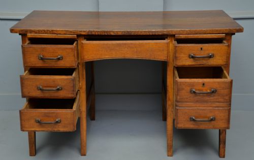 fig 1. 1930s Oak Pedestal Desk