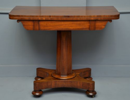 fig 1. Elegant William IV Mahogany Games Table