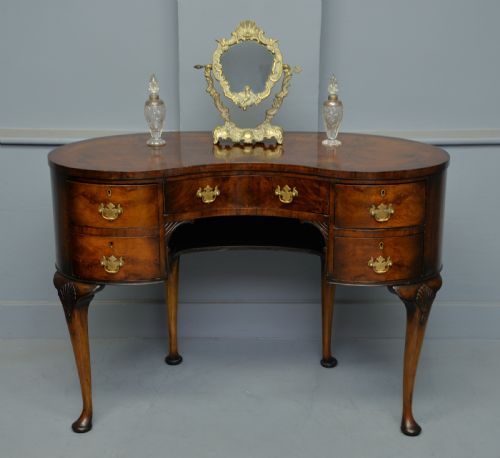Queen Anne Style Walnut Kidney Shaped Dressing Table