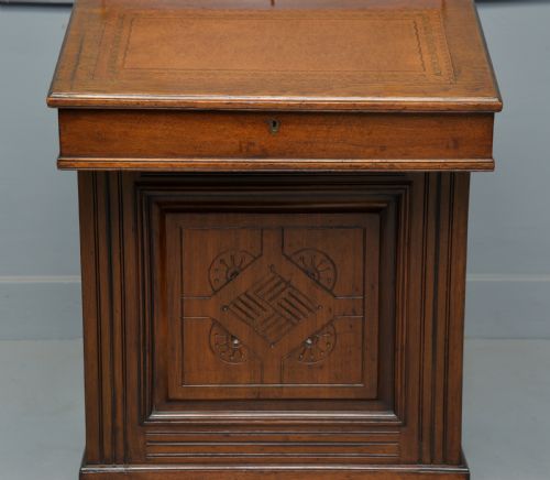 fig 2. Late Victorian Oak Davenport Desk