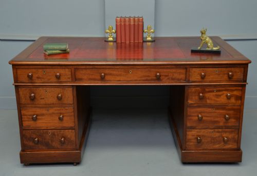 fig 1. Victorian Mahogany Partners Desk