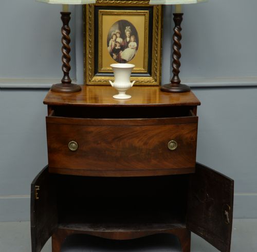 fig 2. Regency Mahogany Bow-Front Side Cabinet