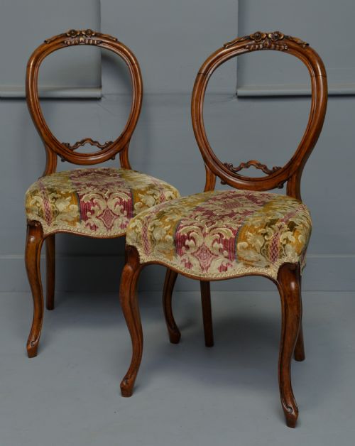 Pretty Pair of Victorian Carved Walnut Side Chairs