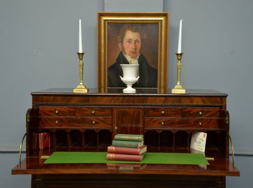 fig 1. Fine George III Mahogany Secretaire Chest