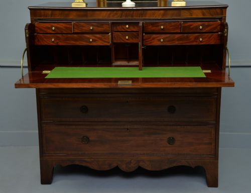 fig 2. Fine George III Mahogany Secretaire Chest