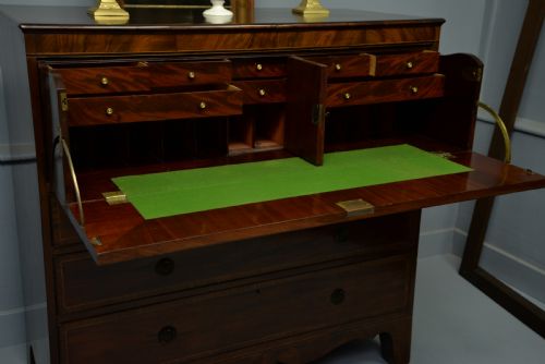 fig 3. Fine George III Mahogany Secretaire Chest