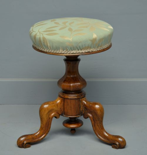 Pretty Victorian Walnut Adjustable Piano Stool