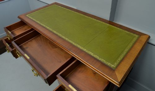 fig 4. Victorian Maple & Co Mahogany Pedestal Desk