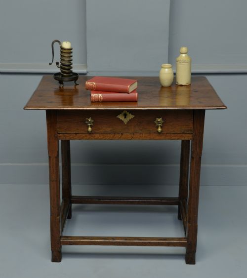 Early 18th Century Oak Side Table