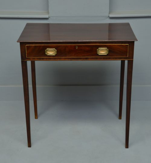 fig 3. Elegant George III Mahogany Side Table