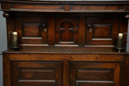 fig 1. Small Early 18th Century Oak Cwpwrdd Deuddarn Or Two Part Cupboard
