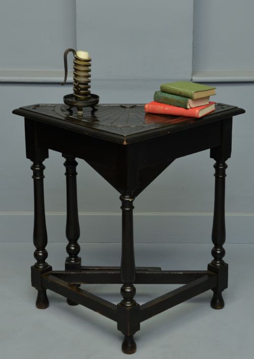 fig 1. Charming Victorian Oak Gate-Leg Occasional Side-Table