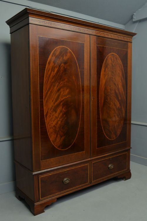 Elegant Edwardian Marquetry Inlaid Mahogany Wardrobe