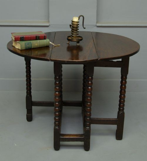 17th Century Oak Bobbin Gateleg Occasional Side-table