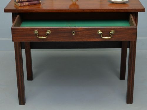 fig 2. Georgian Mahogany Side / Tea Table
