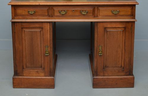 fig 2. Victorian Mahogany Pedestal Desk