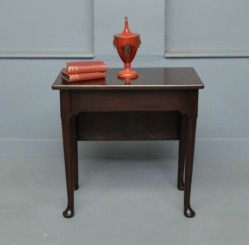 George III Cuban Mahogany Drop-leaf Side Tea Table