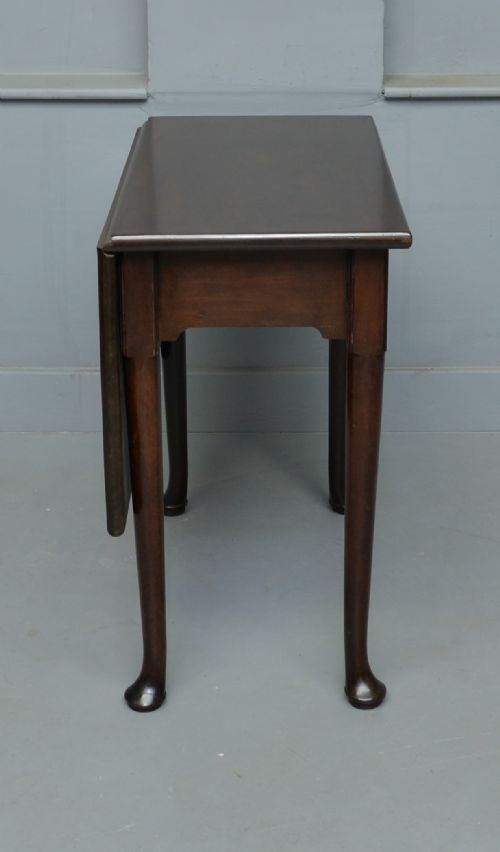 fig 3. George III Cuban Mahogany Drop-Leaf Side Tea Table