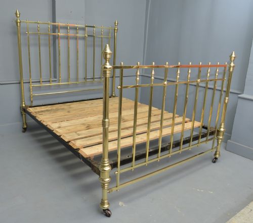 STUNNING MAPLE CO VICTORIAN ALL BRASS KINGSIZE BED - ADDITIONAL PHOTO 2