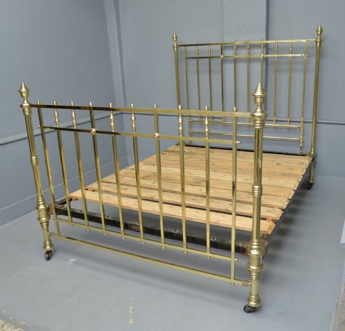 STUNNING MAPLE CO VICTORIAN ALL BRASS KINGSIZE BED - ADDITIONAL PHOTO 10