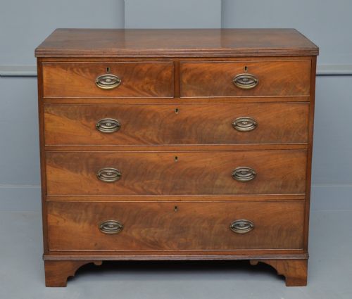 GEORGIAN FLAME MAHOGANY CHEST OF DRAWERS - ADDITIONAL PHOTO 2
