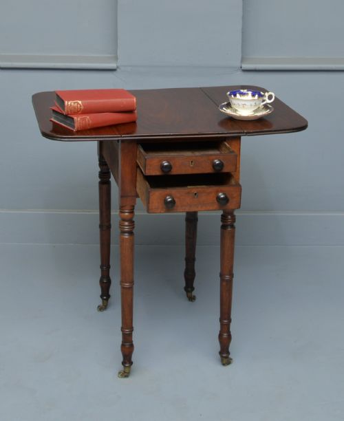 ELEGANT REGENCY MAHOGANY PEMBROKE WORK LAMP SIDE TABLE - ADDITIONAL PHOTO 1