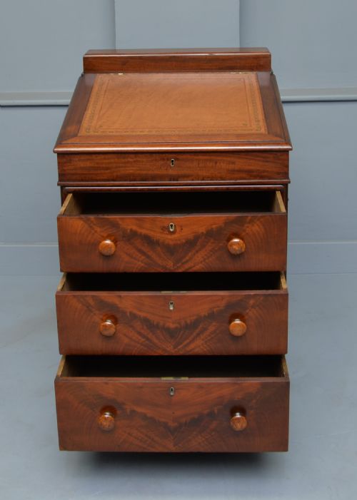 LATE GEORGIAN MAHOGANY SLIDING TOP DAVENPORT DESK - ADDITIONAL PHOTO 1