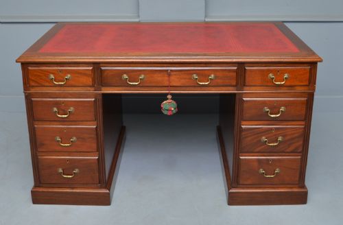 VICTORIAN MAHOGANY PEDESTAL DESK - ADDITIONAL PHOTO 2