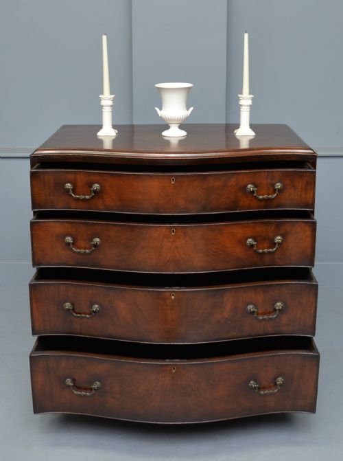 GEORGIAN REVIVAL MAHOGANY SERPENTINE CHEST OF DRAWERS - ADDITIONAL PHOTO 1