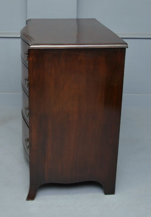 GEORGIAN REVIVAL MAHOGANY SERPENTINE CHEST OF DRAWERS - ADDITIONAL PHOTO 9