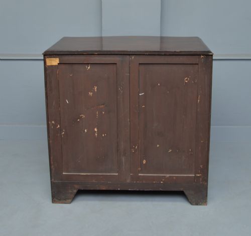 GEORGIAN REVIVAL MAHOGANY SERPENTINE CHEST OF DRAWERS - ADDITIONAL PHOTO 12