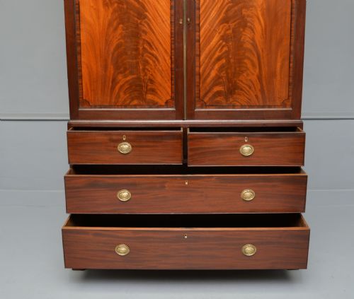 GEORGIAN FLAME MAHOGANY LINEN PRESS WARDROBE - ADDITIONAL PHOTO 5