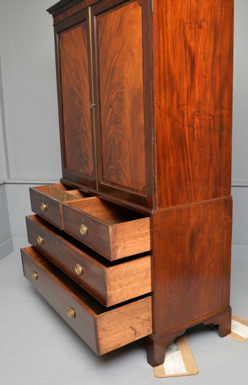 GEORGIAN FLAME MAHOGANY LINEN PRESS WARDROBE - ADDITIONAL PHOTO 11