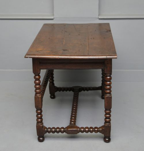 17TH CENTURY BOBBIN TURNED OAK SIDE TABLE - ADDITIONAL PHOTO 5