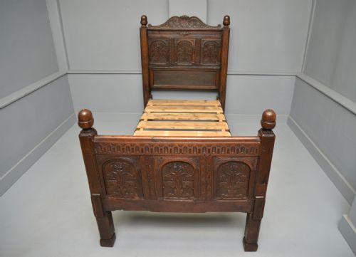 17th century and later carved oak single bed - CATEGORY: ANTIQUE BEDS - DATED 17TH CENTURY
