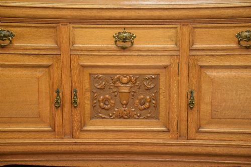 EDWARDIAN LIGHT OAK CARVED MIRRORBACK SIDEBOARD - ADDITIONAL PHOTO 4
