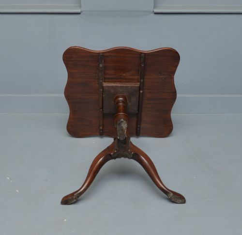 GEORGIAN MAHOGANY SERPENTINE TILTTOP SIDE WINE TEA LAMP TABLE - ADDITIONAL PHOTO 6