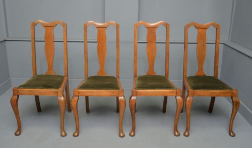 SET OF FOUR QUEEN ANNE STYLE WALNUT DINING CHAIRS - ADDITIONAL PHOTO 1