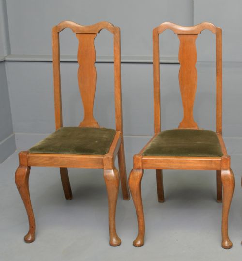 SET OF FOUR QUEEN ANNE STYLE WALNUT DINING CHAIRS - ADDITIONAL PHOTO 2