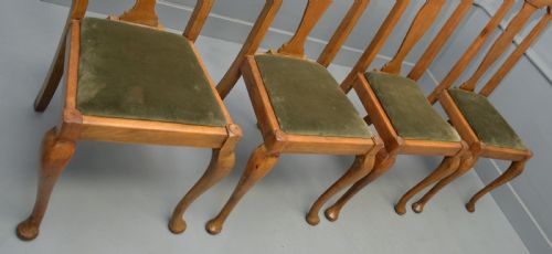 SET OF FOUR QUEEN ANNE STYLE WALNUT DINING CHAIRS - ADDITIONAL PHOTO 10