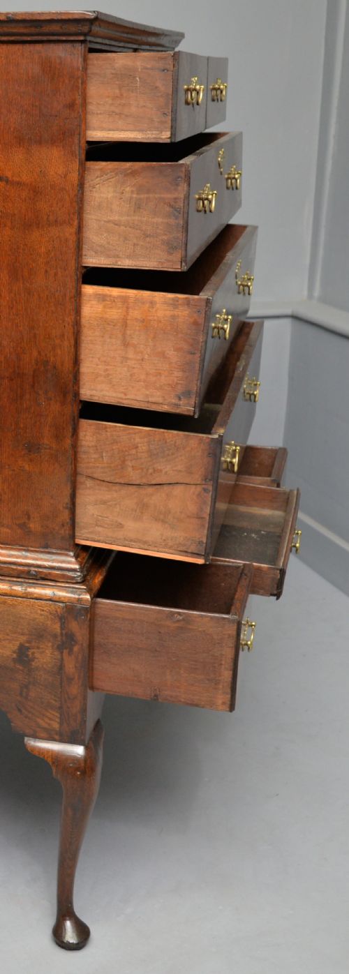 EARLY 18TH CENTURY GEORGIAN OAK CHEST OF DRAWERS ON STAND - ADDITIONAL PHOTO 4