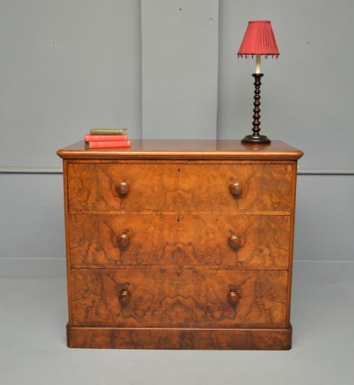 HANDSOME VICTORIAN BURR WALNUT CHEST OF DRAWERS - ADDITIONAL PHOTO 2