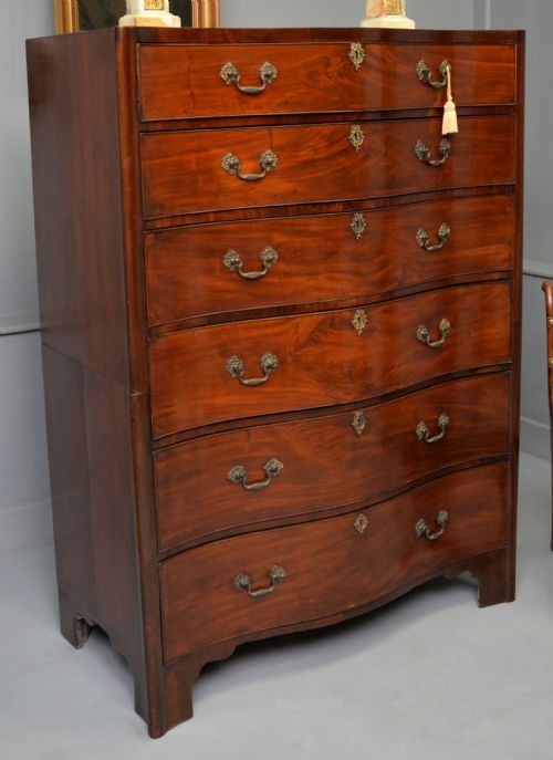 TALL GEORGIAN MAHOGANY SERPENTINE CHEST OF DRAWERS - ADDITIONAL PHOTO 9