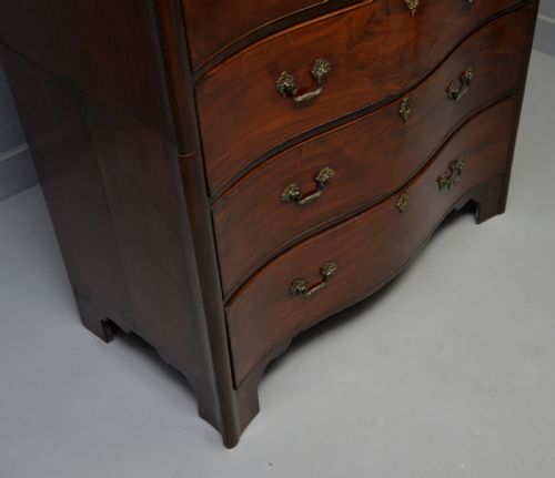 TALL GEORGIAN MAHOGANY SERPENTINE CHEST OF DRAWERS - ADDITIONAL PHOTO 18