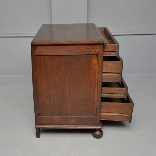 17TH CENTURY GEOMETRIC OAK CHEST OF DRAWERS - ADDITIONAL PHOTO 17
