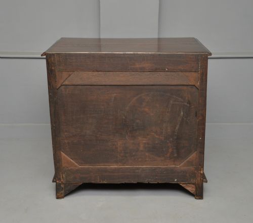 17TH CENTURY GEOMETRIC OAK CHEST OF DRAWERS - ADDITIONAL PHOTO 18