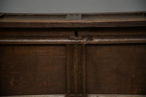 SMALL EARLY 18TH CENTURY OAK COFFER BLANKET BOX CHEST - ADDITIONAL PHOTO 7