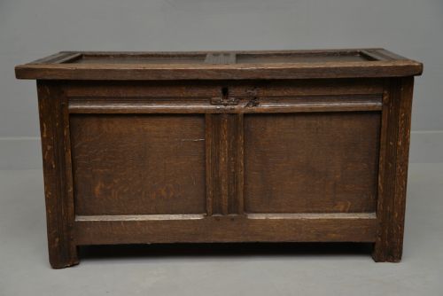 SMALL EARLY 18TH CENTURY OAK COFFER BLANKET BOX CHEST - ADDITIONAL PHOTO 8