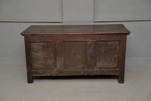 CHARMING 17TH CENTURY CARVED OAK COFFER CHEST - ADDITIONAL PHOTO 21
