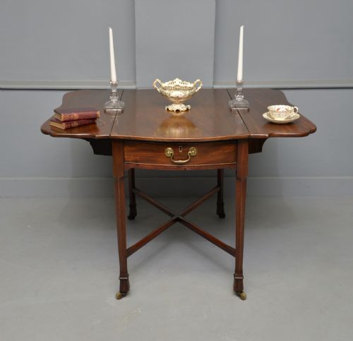 UNUSUAL GEORGIAN GEORGE III MAHOGANY BUTTERFLY PEMBROKE DINING TABLE - ADDITIONAL PHOTO 1